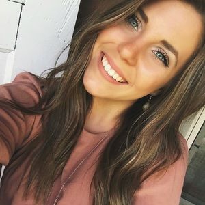 Meet your Posher, Makayla